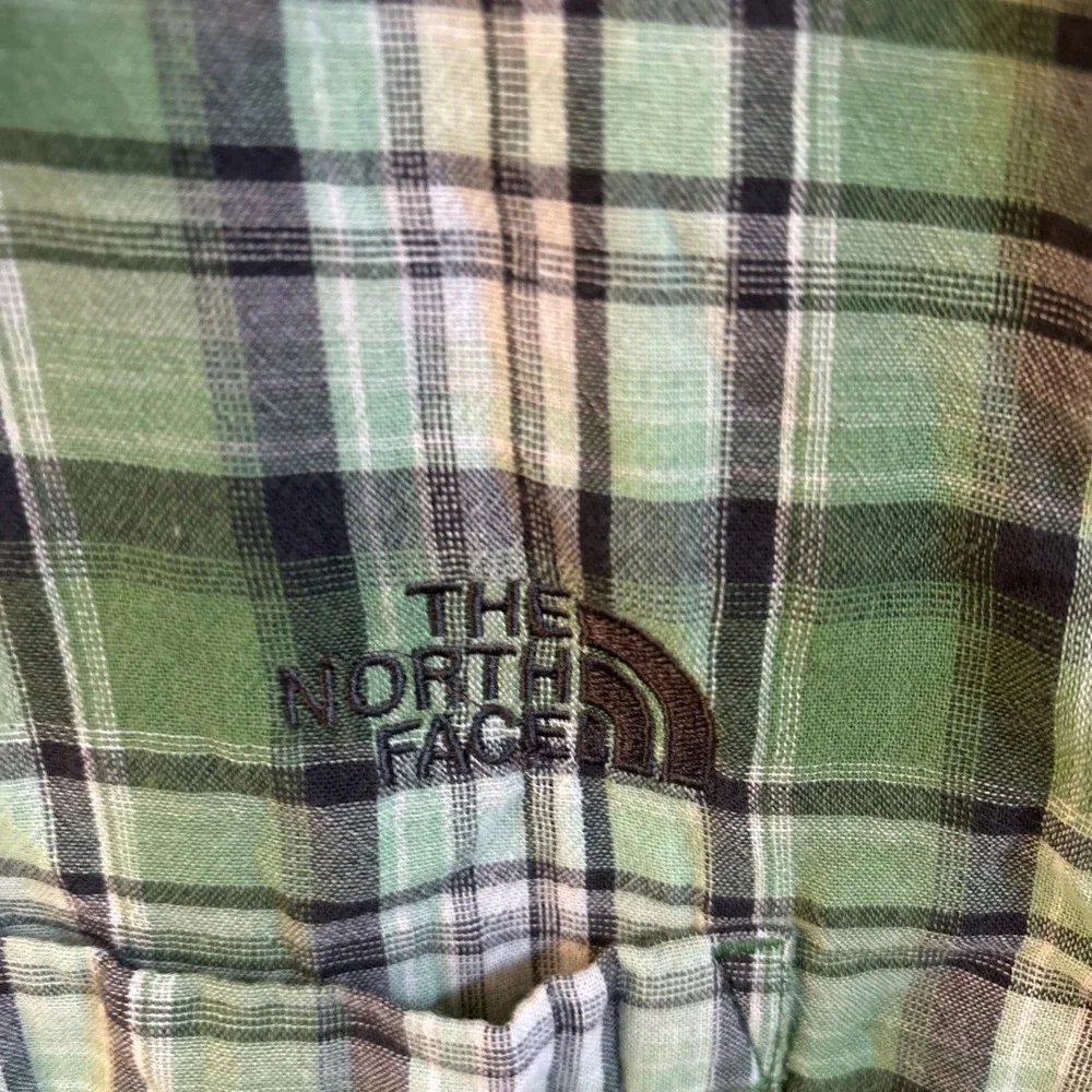 The North Face Mens Green Plaid Short Sleeve Button Up Shirt Large Cotton